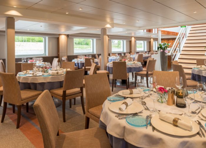 Restaurants, Bars & Cafés on Viking Astrild